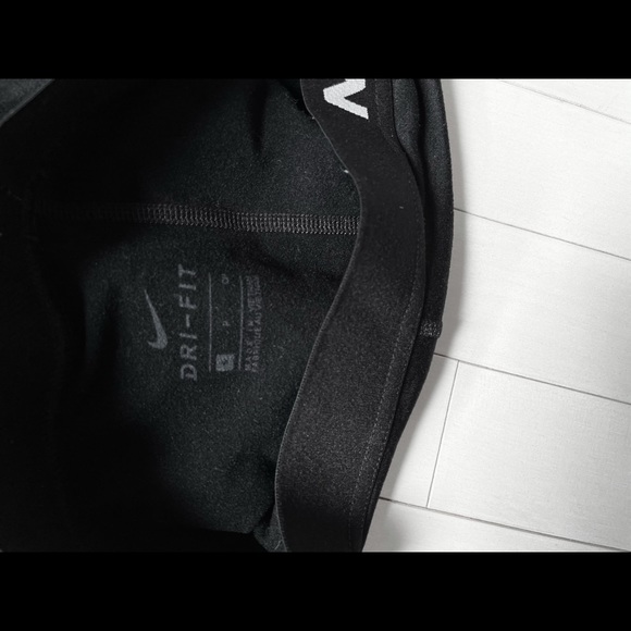 Nike pro legging, wear twice size S - Picture 2 of 2